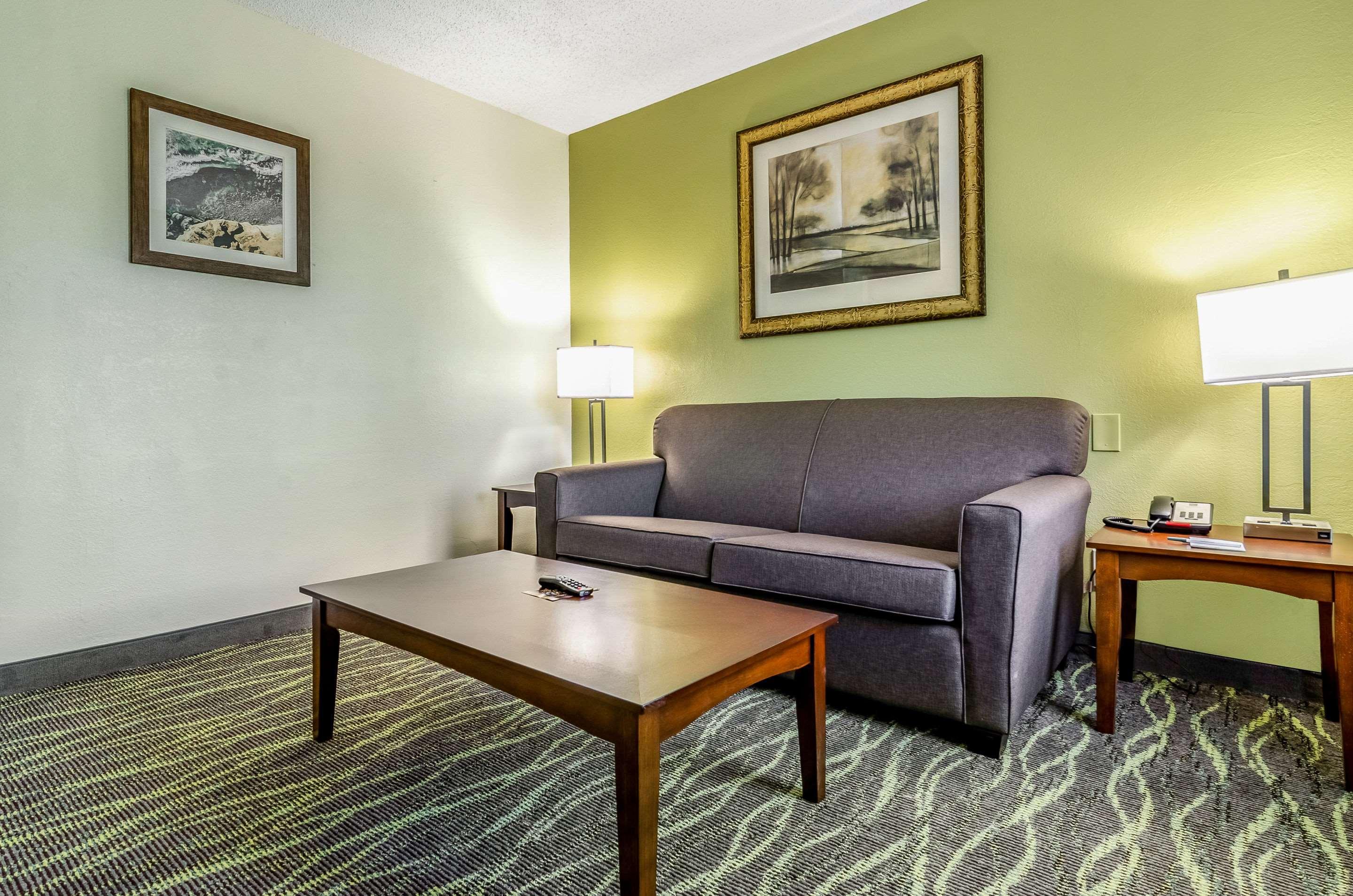 Quality Inn & Suites Creedmor - Butner Creedmoor Extérieur photo