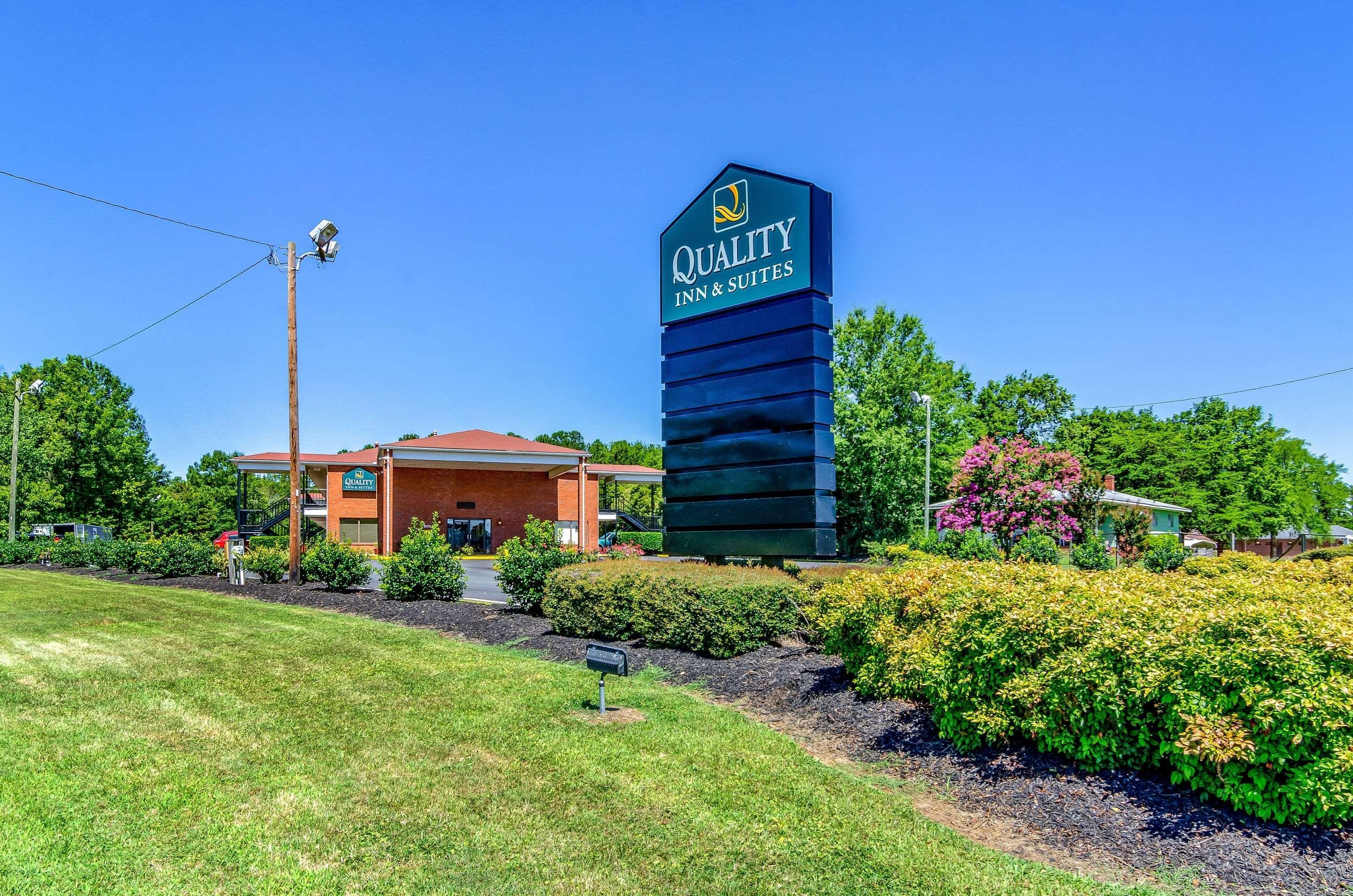 Quality Inn & Suites Creedmor - Butner Creedmoor Extérieur photo